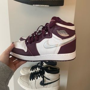 Jordan 1 Retro High OG
“Bordeaux” Size 7 in woman’s